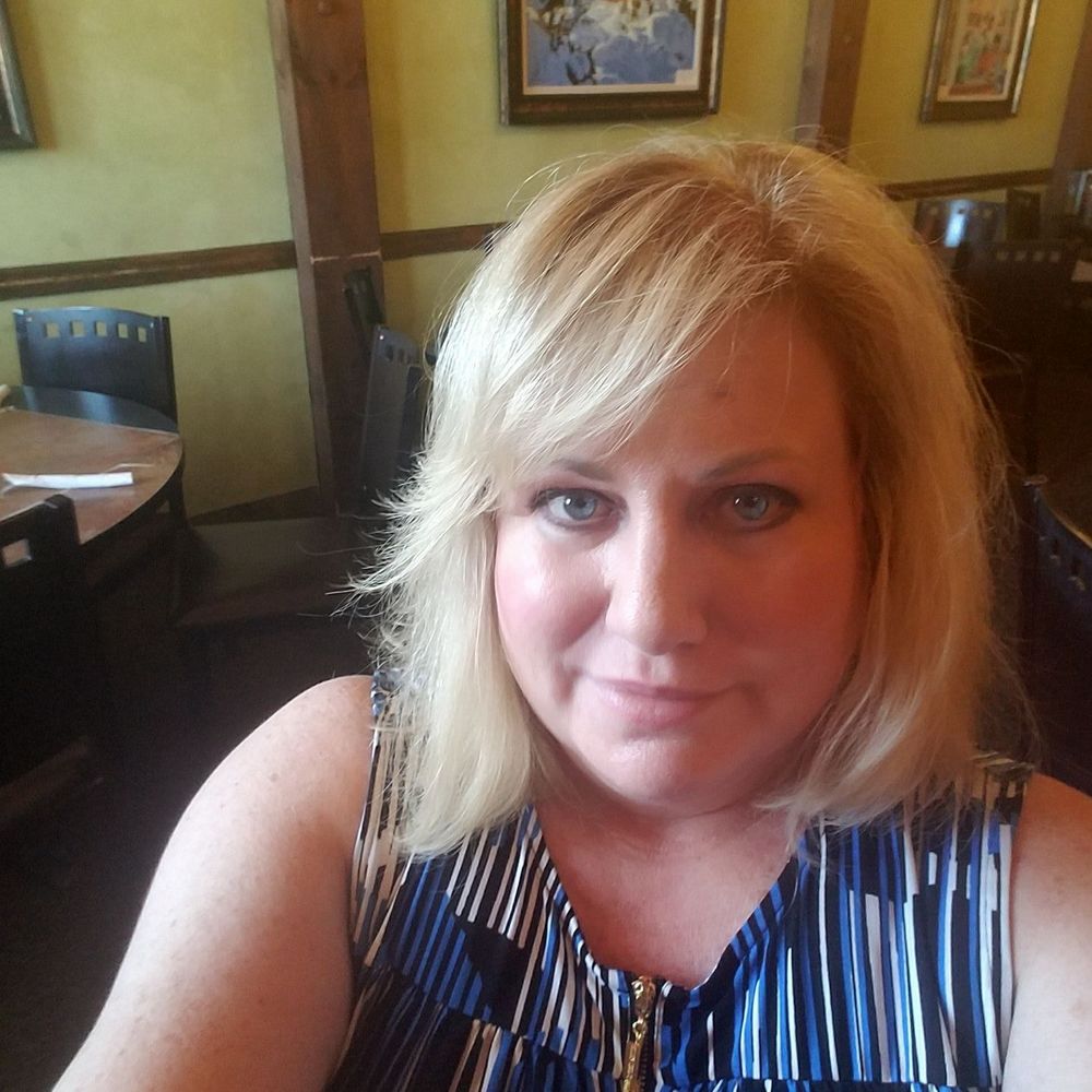 Meet your Posher, Angie